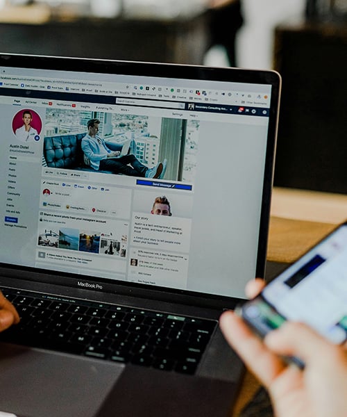 Social-Media-Impact-strategies-small-businesses-audience-reach-target-market-performance-analyze
